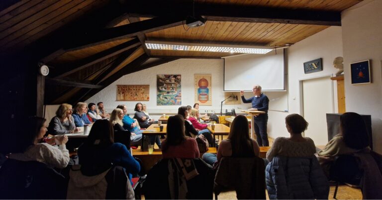 Predavanje z delavnico: Mandala in pot individuacije – Filozofija in psihologija duše 1 Mandala 3